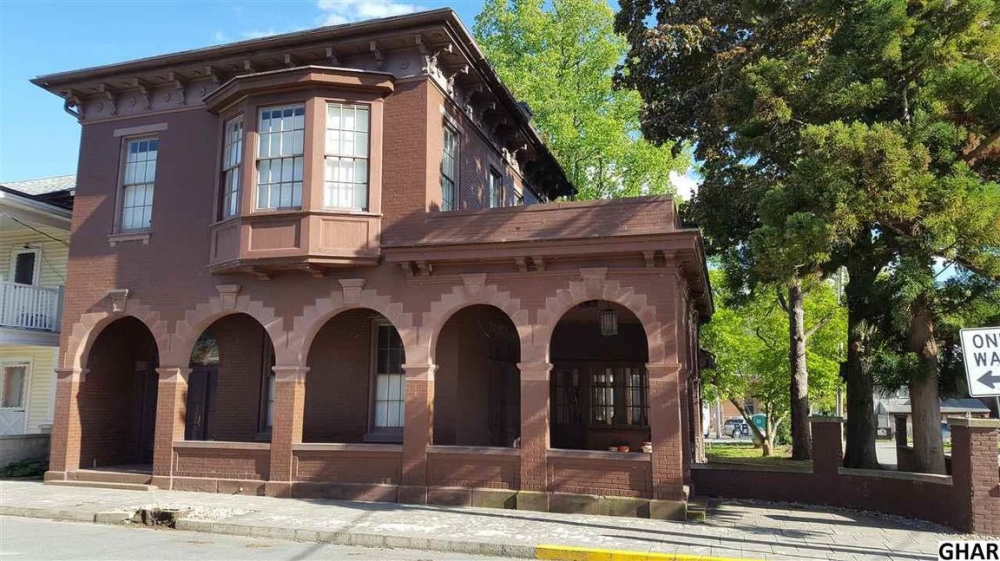 Italianate Style Mansion Italianate Style Mansion