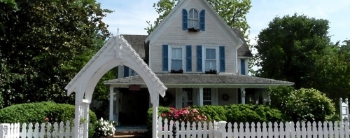 The Alexander House Booklovers Bed and Breakfast The Alexander House Booklovers Bed and Breakfast