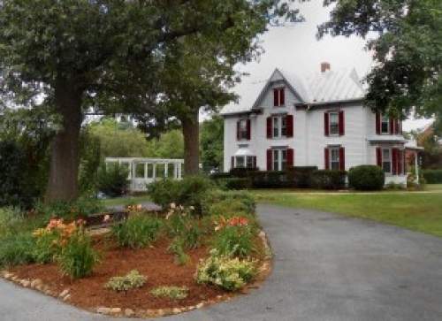 White Fence Bed and Breakfast White Fence Bed and Breakfast
